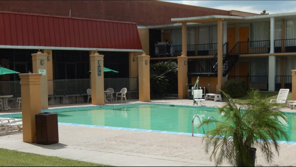 Executive Thibodaux New Orleans Hotel Exterior foto